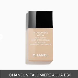 CHANEL Vitalumière Aqua B30 Foundation - Beige - medium shade neutral undertone